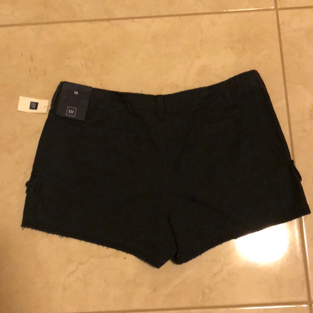 short - Picture 2 of 2